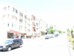 Gölbaşı'nda Cadde Üzeri Dükkan