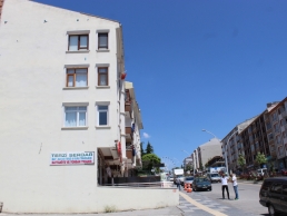 Gölbaşı'nda Cadde Üzeri Dükkan