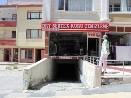 Gölbaşı'nda Cadde Üzeri Dükkan